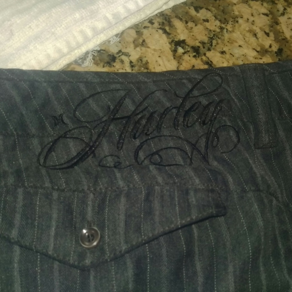 (1) Men’s Hurley Chino Shorts Grey Pinstripe Sz 34